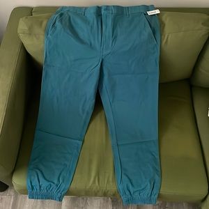 BRAND NEW • XL Men’s Chino Jogger Pants